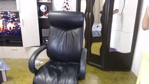 lilith small21 online show from December 10, 7:22 pm