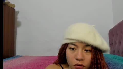 Snapshot of lilithintheeden chatting on December 22, 10:17 am Lilith online show from December 22, 10:17 am
