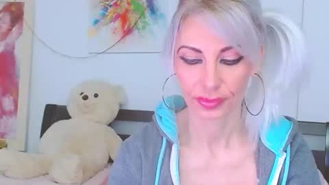 Lara online show from March 10, 2:04 am