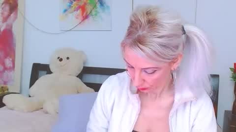 Lara online show from February 15, 5:43 am