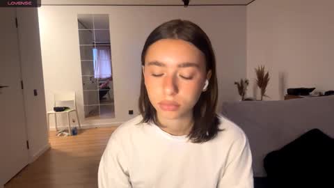 Amelia online show from March 2, 6:03 am