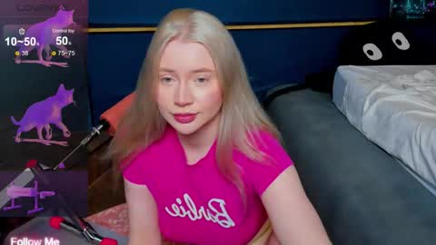 lillie_berry online show from March 15, 6:26 am