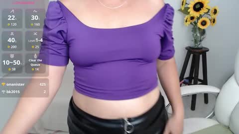 Lilly online show from October 25, 3:52 pm