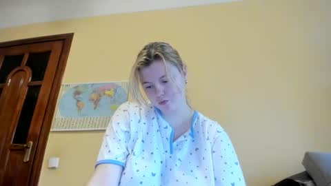 Lilly Depp online show from October 22, 12:54 pm