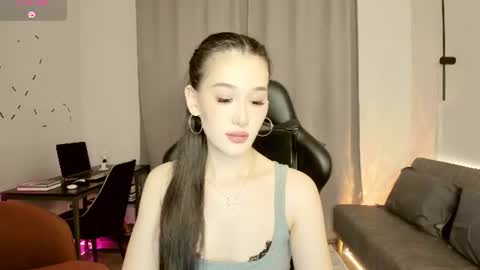 Lilly online show from July 1, 5:34 pm