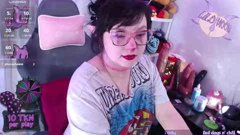 Lilo  online show from December 1, 12:41 pm