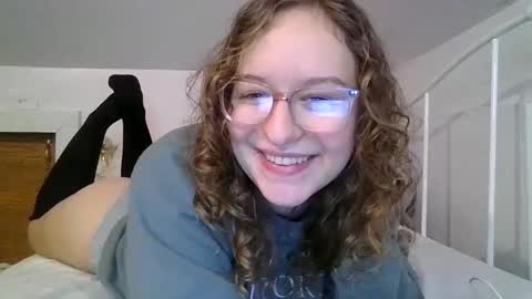 LilPies  online show from December 19, 5:08 pm