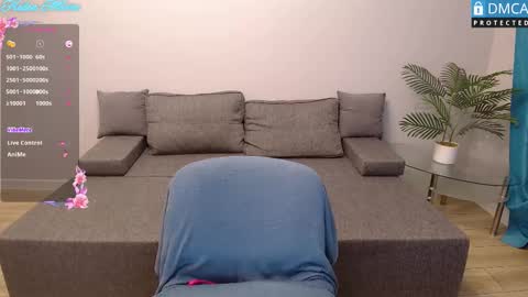 Snapshot of lilubb chatting on October 21, 4:33 pm Elena Helen Moore online show from October 21, 4:33 pm