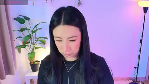 just lily online show from July 8, 10:01 pm