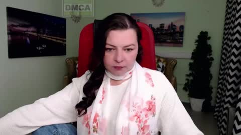 Lily online show from April 19, 6:02 am