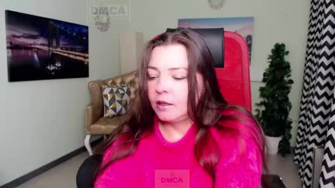 Lily online show from April 21, 5:03 am