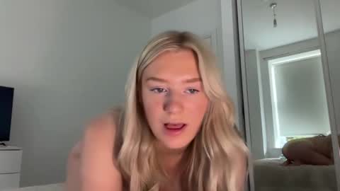 Lily fox online show from May 16, 10:36 am