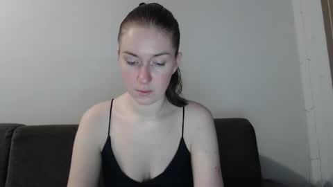 lily_love_x online show from November 20, 4:02 am