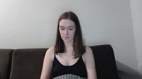 lily_love_x online show from December 1, 12:04 am