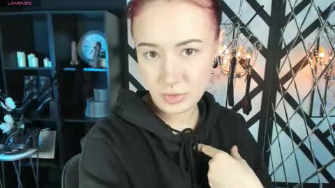 Lily online show from February 26, 2:16 pm