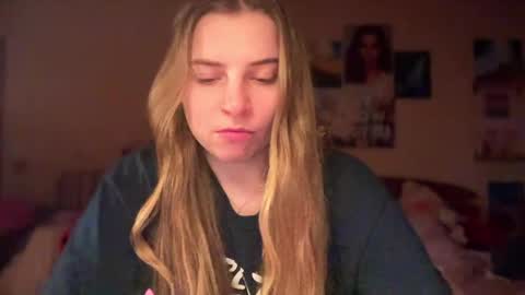 Lily online show from March 29, 8:08 pm