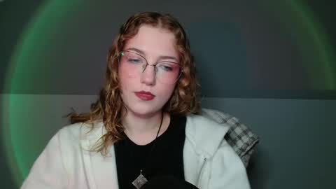 small lily online show from February 6, 6:22 pm