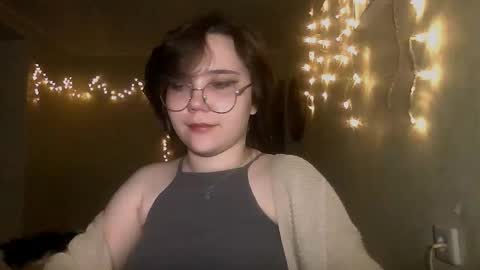 Lily online show from January 17, 6:59 pm