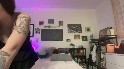 lilybrown07 online show from February 3, 2:53 am