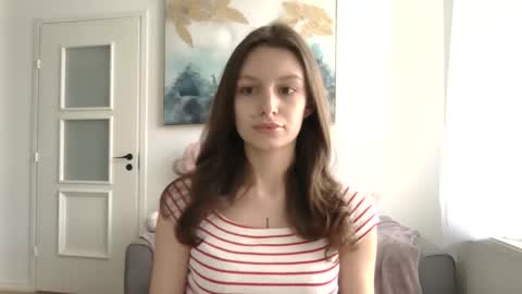 lilycandy_ online show from February 3, 10:20 am