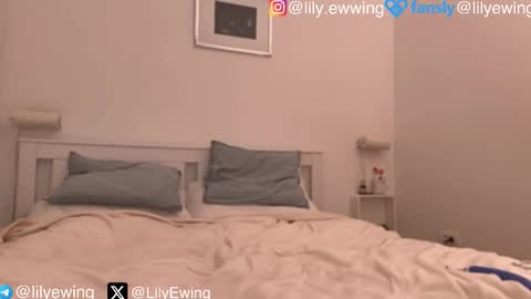 Lily   online show from January 9, 5:39 pm