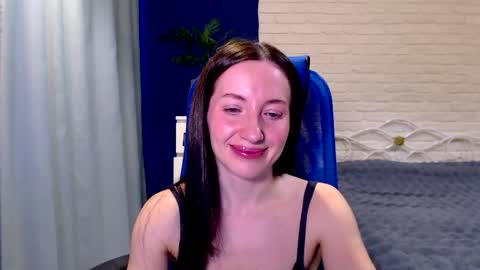 Lily online show from April 2, 5:05 am