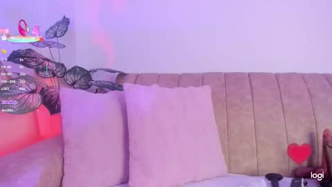 Lily  online show from October 8, 9:35 am