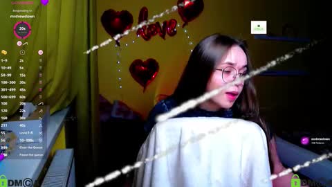 Lily online show from February 11, 7:37 pm