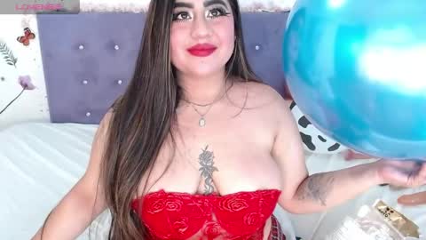 Lin  online show from April 18, 11:04 pm