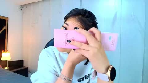  Lina Bedoya  online show from February 3, 11:37 am