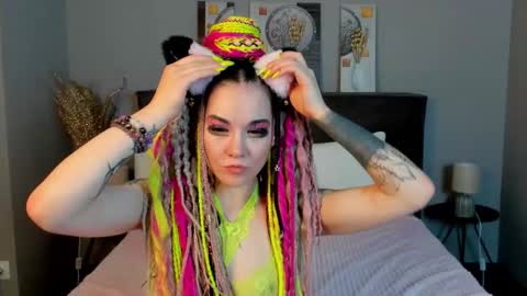 lina_moony online show from December 23, 2:04 am