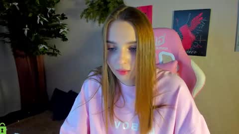 LINA online show from December 20, 1:09 am