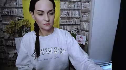 Lina online show from November 24, 10:06 am