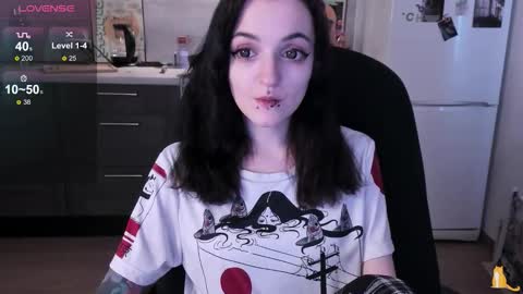 Lina 3  1715622743 online show from February 5, 7:11 am