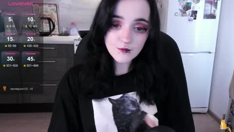 Lina 3  1715622743 online show from March 18, 7:24 am