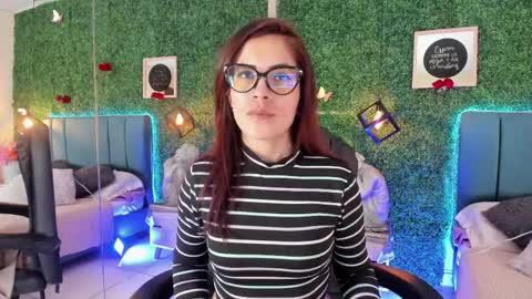 Lina  online show from April 4, 11:31 am