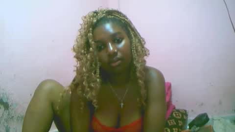 linah1123 online show from November 26, 9:38 pm