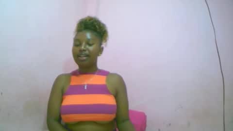 Snapshot of linah1123 chatting on October 20, 11:57 am linah1123 online show from October 20, 11:57 am
