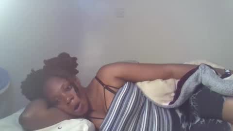 linahusu online show from November 23, 1:02 pm