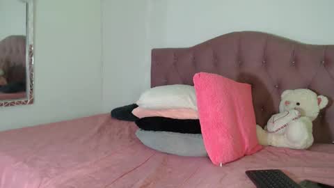 linda online show from December 19, 11:52 pm