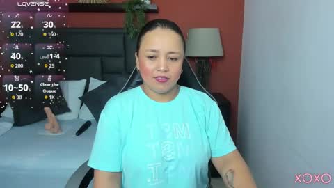 L I N D A online show from December 20, 2:26 am