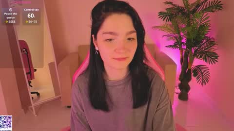 Linda online show from December 15, 1:55 am