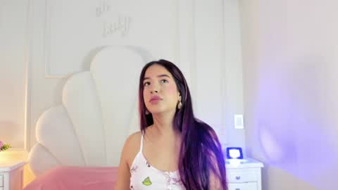 lindacherr online show from August 8, 12:13 pm
