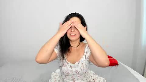 Linda online show from June 14, 1:36 am
