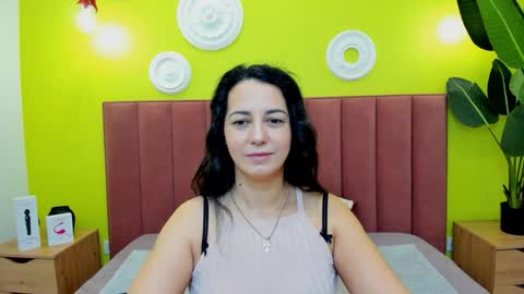 Linda online show from February 2, 1:37 am