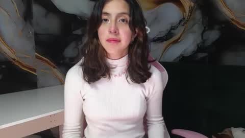 ling ling24 online show from December 18, 7:35 am