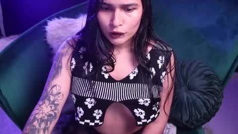 Snapshot of lireesa chatting on October 10, 4:06 am Lire online show from October 10, 4:06 am