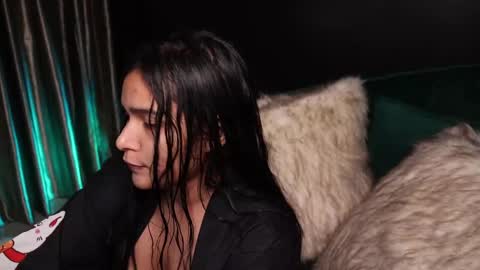 Snapshot of lireesa chatting on December 31, 4:49 am Lire online show from December 31, 4:49 am