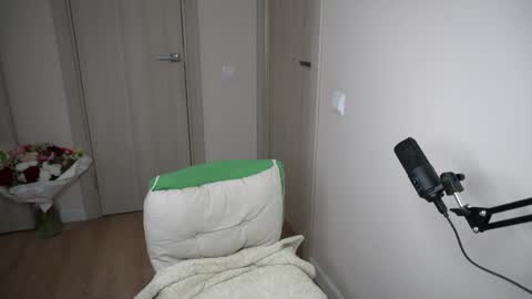 lisa_graham online show from October 26, 4:52 am