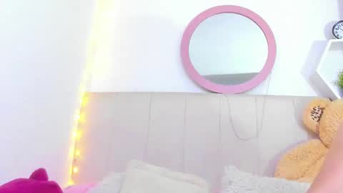 Lisa online show from November 4, 12:15 am